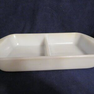 Glasbake J263 Divided Casserole Dish 2.5 QT Vintage (K507)